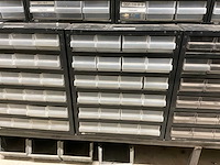 Divers pneumatiek met assortimetsboxen - afbeelding 13 van  26
