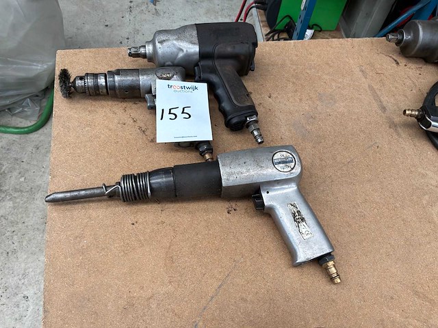 Divers pneumatisch gereedschap (3x) - afbeelding 1 van  2
