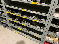 Divers pvc in en naast 3 vakkenkasten - afbeelding 6 van  8