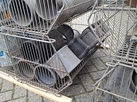 Divers pvc materiaal en uni-flexpluggen, in 13x draadmand - afbeelding 3 van  16