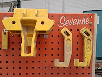 Divers richtbank en carrosserie-reparatieapparatuur celette - afbeelding 2 van  18