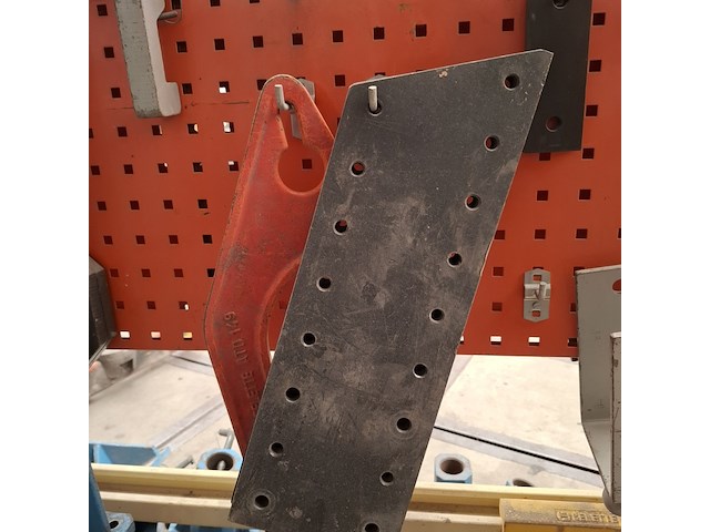 Divers richtbank en carrosserie-reparatieapparatuur celette - afbeelding 8 van  18