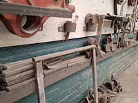 Divers richtbank en carrosserie-reparatieapparatuur op wandbord - afbeelding 21 van  33