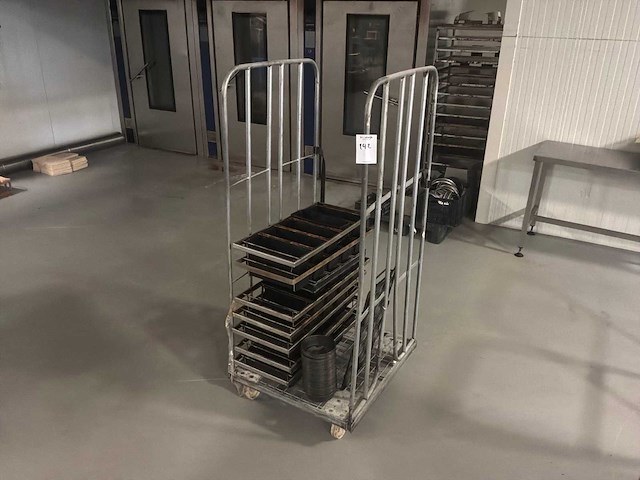Divers, rolcontainer en bakvormen - afbeelding 1 van  6
