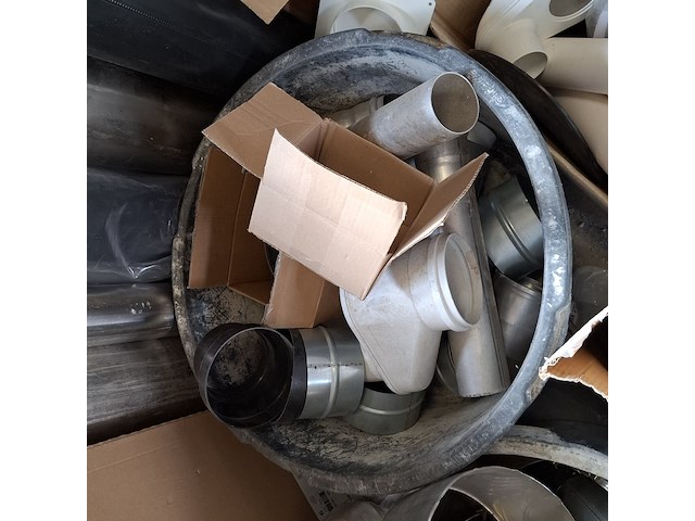 Divers rookgas afvoerbuismateriaal - afbeelding 17 van  17