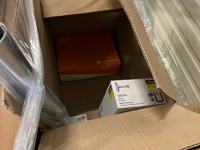 Divers sanitair en toebehoren - afbeelding 5 van  9