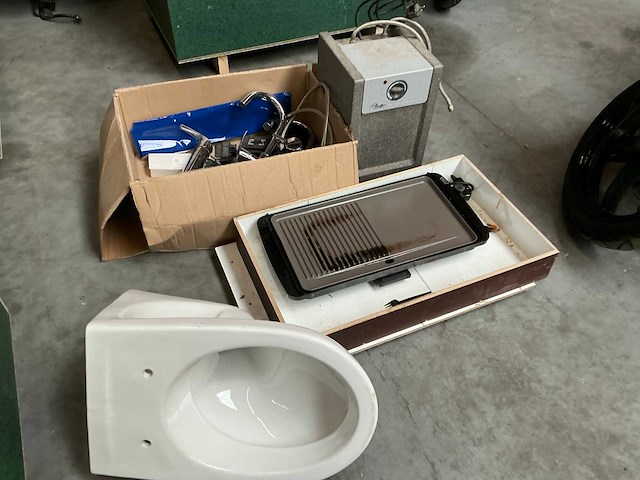 Divers sanitair - afbeelding 1 van  7