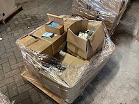 Divers schakelmateriaal - afbeelding 3 van  4