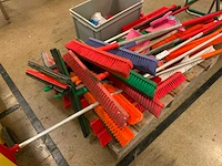 Divers schoonmaakgerei - afbeelding 3 van  5