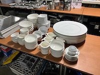 Divers servies - afbeelding 1 van  9