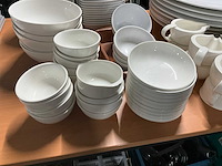 Divers servies - afbeelding 3 van  9