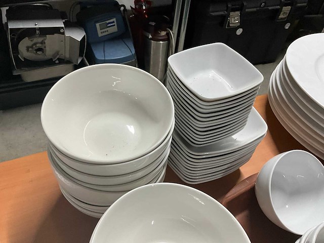 Divers servies - afbeelding 5 van  9