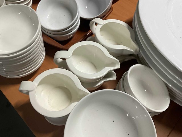 Divers servies - afbeelding 9 van  9