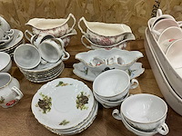 Divers servies - afbeelding 6 van  10