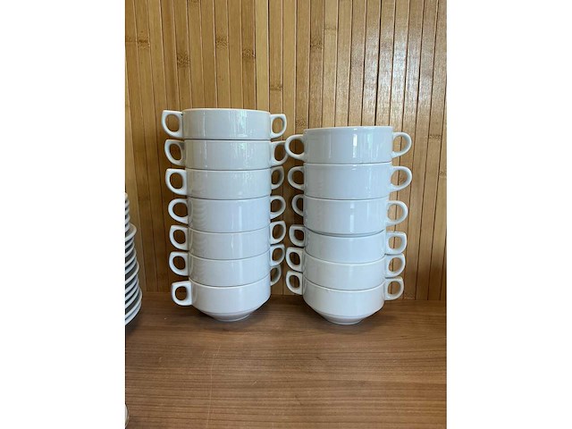 Divers servies - afbeelding 8 van  12