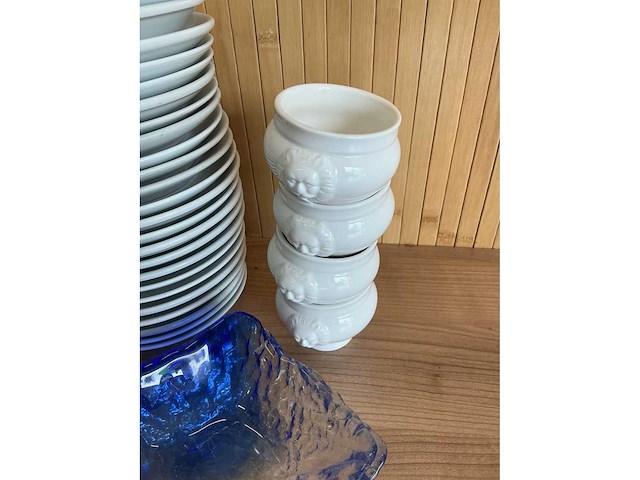 Divers servies - afbeelding 2 van  10