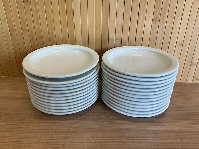 Divers servies - afbeelding 3 van  10