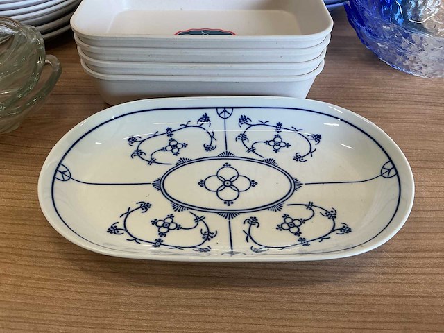 Divers servies - afbeelding 5 van  10
