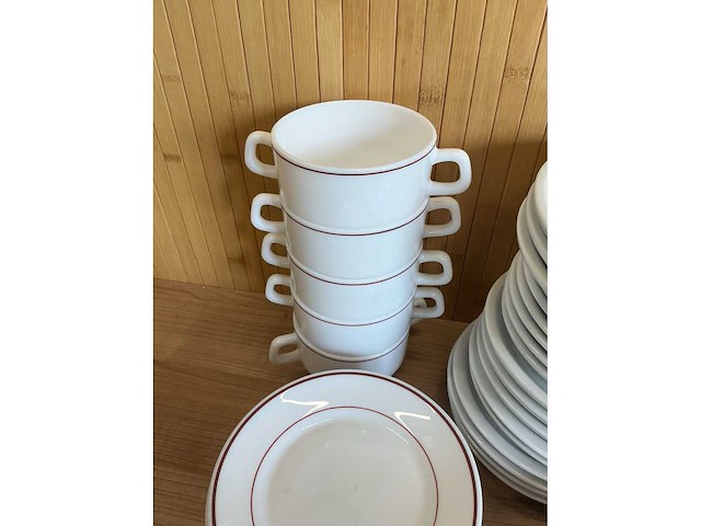 Divers servies - afbeelding 8 van  10