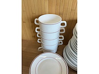 Divers servies - afbeelding 8 van  10