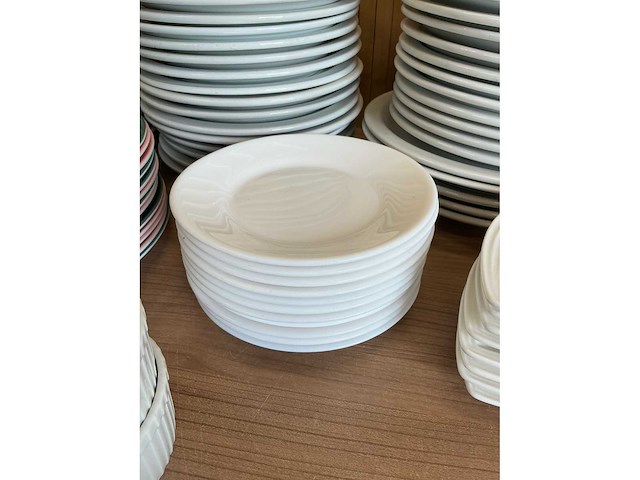Divers servies - afbeelding 4 van  9