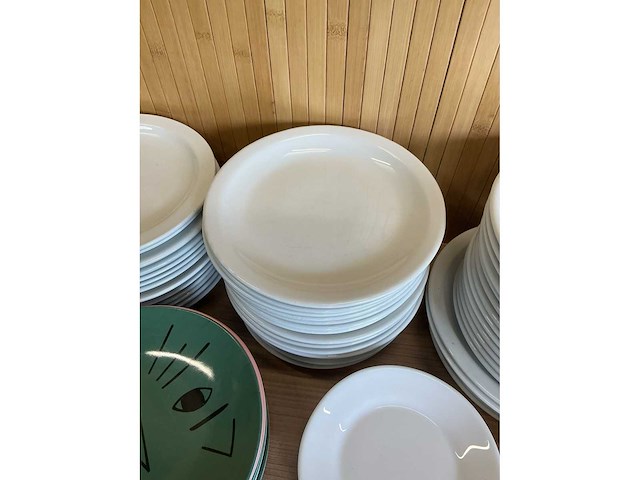 Divers servies - afbeelding 8 van  9