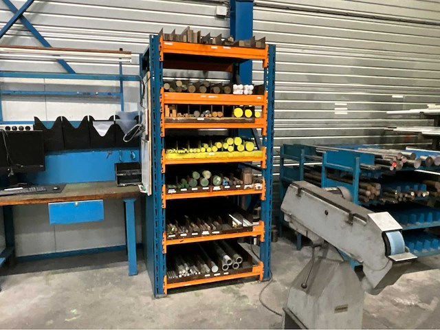 Divers staal - afbeelding 1 van  8