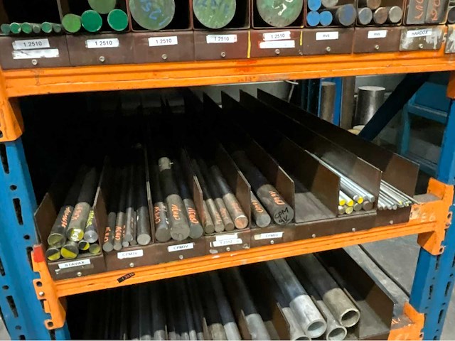 Divers staal - afbeelding 7 van  8