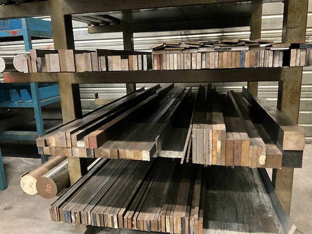 Divers staal - afbeelding 11 van  13