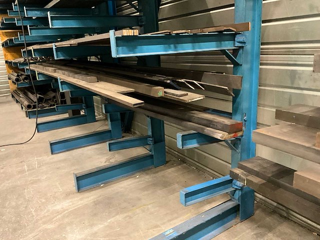 Divers staal - afbeelding 5 van  19