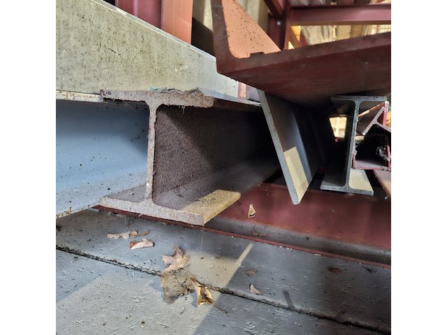 Divers staalwerk - afbeelding 9 van  12