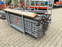 Divers steigermateriaal - afbeelding 1 van  6