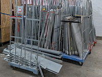 Divers stellingmateriaal