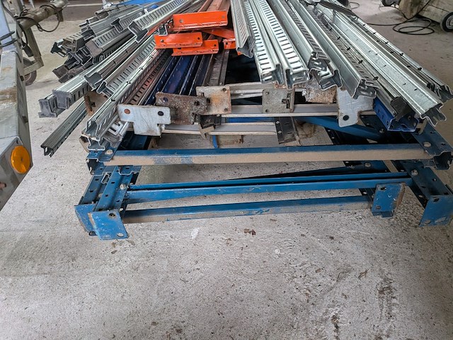 Divers stellingmateriaal - afbeelding 4 van  8