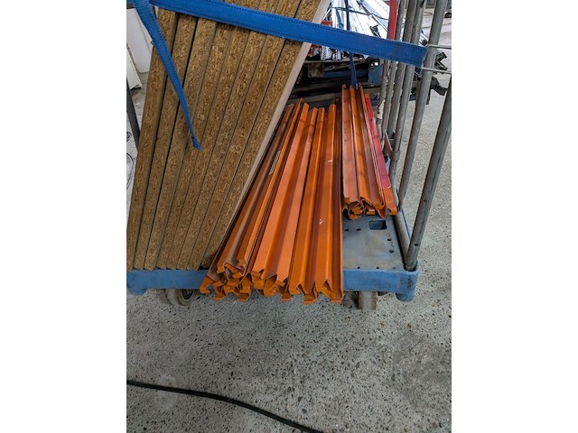 Divers stellingmateriaal - afbeelding 7 van  8