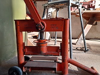 Divers stratenmaker gereedschap - afbeelding 2 van  8
