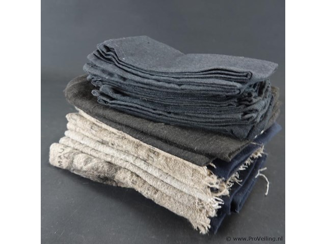 Divers tafellinnen - afbeelding 5 van  5