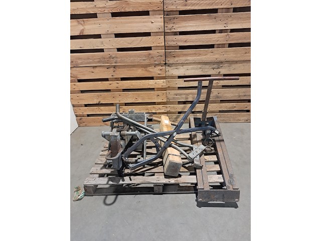 Divers tegelgereedschap - afbeelding 1 van  22