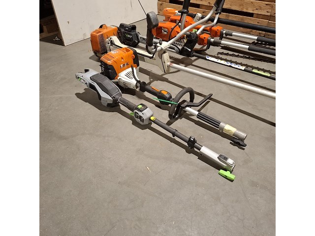 Divers tuingereedschap, o.a. stihl, ego en husqvarna - afbeelding 32 van  37