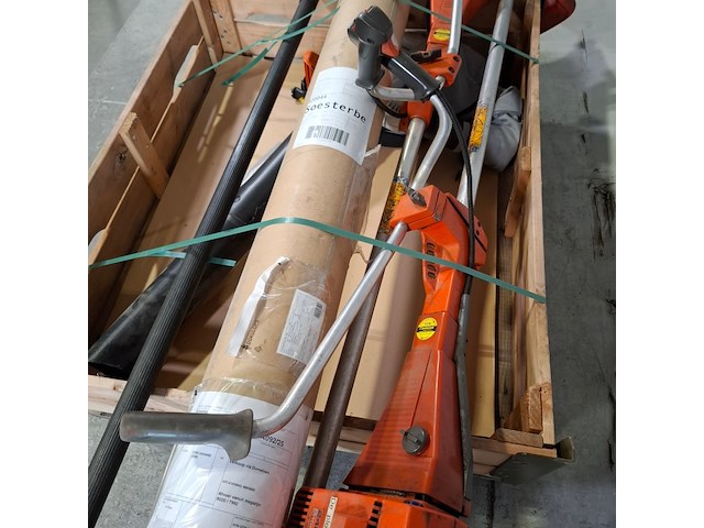 Divers tuingereedschap, o.a. stihl - afbeelding 2 van  16