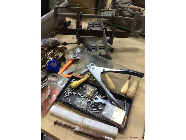 Divers werkmateriaal - afbeelding 3 van  6