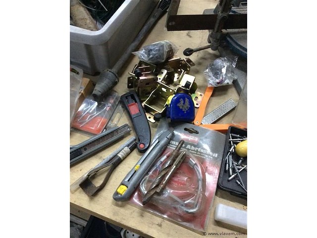 Divers werkmateriaal - afbeelding 4 van  6