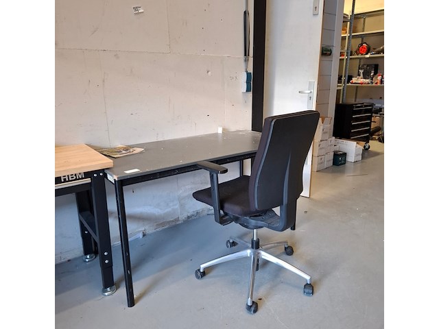 Divers werkplaatsinventaris - afbeelding 4 van  10