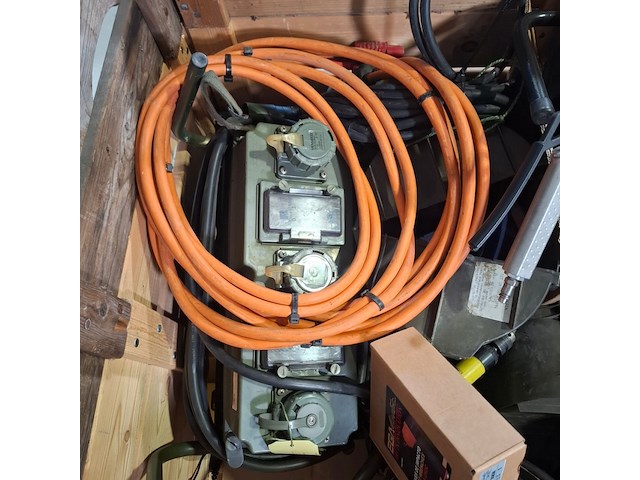 Divers werkplaatsinventaris - afbeelding 7 van  10