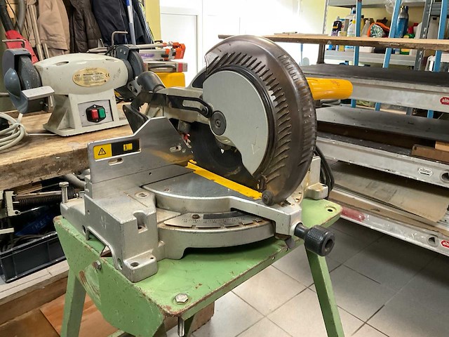 Divers werkplaatsinventaris - afbeelding 15 van  19