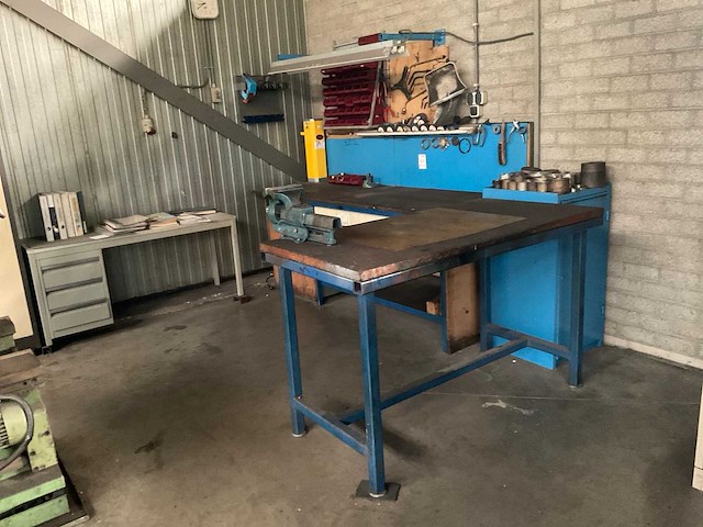 Divers werkplaatsmeubilair - afbeelding 1 van  14