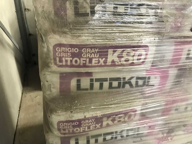 Diverse - cement - 5 pallets met zakken cement en beton - afbeelding 3 van  5