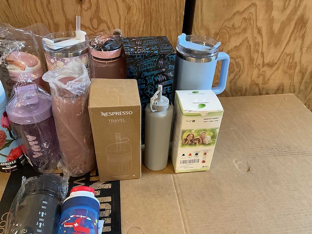 Diverse - drinkflessen (22x) - afbeelding 4 van  5