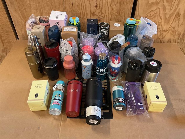 Diverse - drinkflessen (40x) - afbeelding 1 van  6