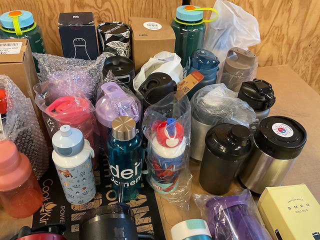 Diverse - drinkflessen (40x) - afbeelding 4 van  6